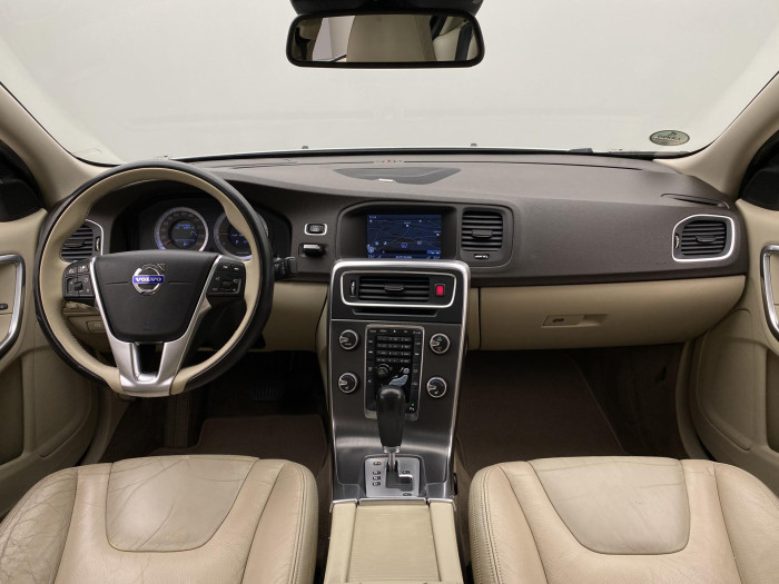 Volvo S60 D5 SUMMUM AUT CZ 2.4 d Summum