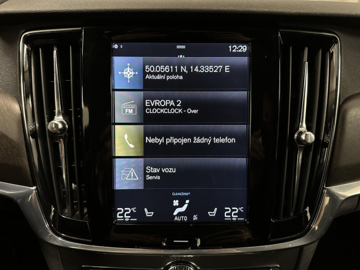 Volvo V90 CROSS COUNTRY T5 REZERVACE