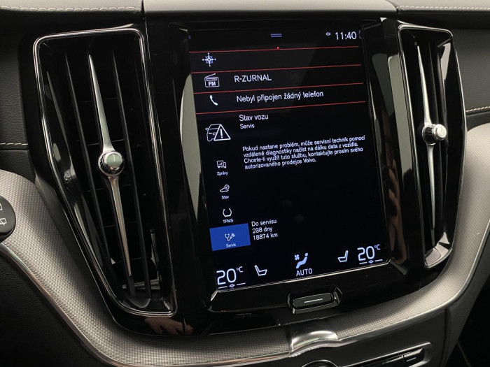 Volvo XC60 B4 AWD R-DESIGN AUT