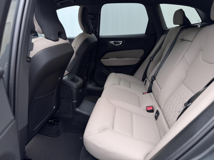 Volvo XC60 T6 AWD AUT DARK PLUS