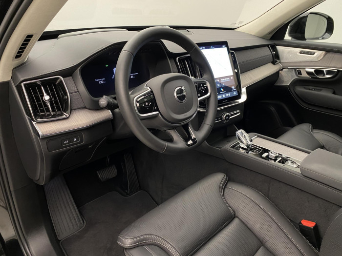 Volvo XC90 T8 AWD RECHARGE DARK ULTRA