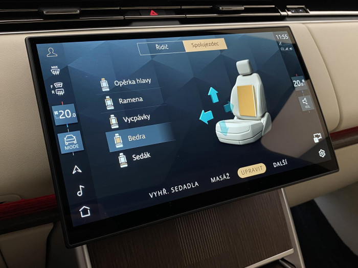 Land Rover Range Rover P550e AUTOBIOGRAPHY SWB