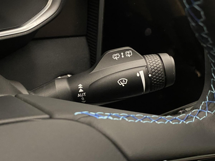 Lynk & Co 01 PHEV DCT AUT REZERVACE