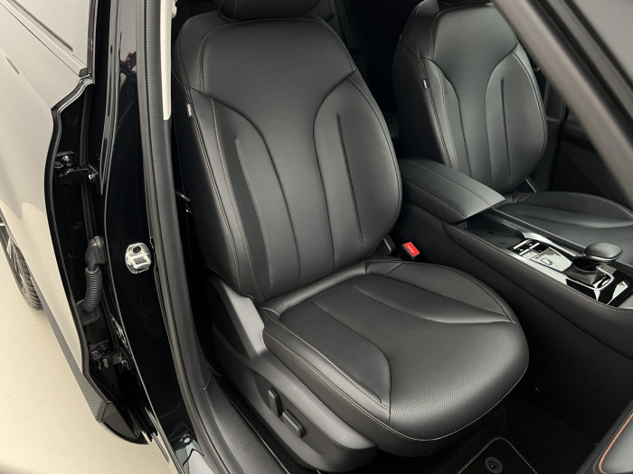 MG HS 1.5 TGI EXCLUSIVE AUT CZ 1.maj 1.5 Exclusive