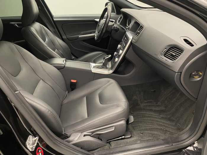Volvo V60 D4 SUMMUM AUT 2.0 d Summum