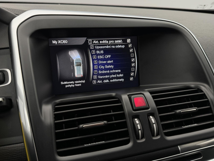 Volvo XC60 D4 AWD R-DESIGN AUT 2.4 d