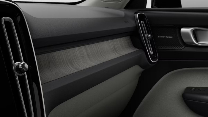 Volvo XC40 B4 AUT DARK ULTRA