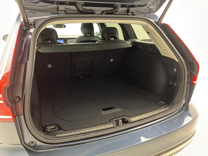 Volvo V60 T8 AWD PLUG-IN BRIGHT ULTRA CZ