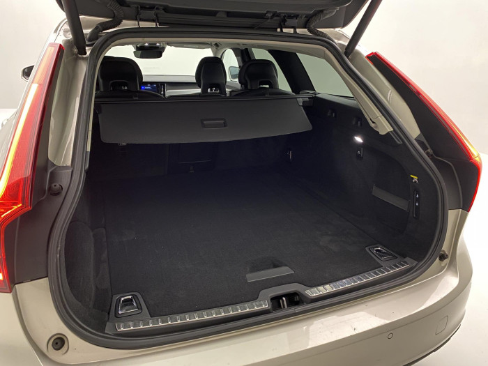Volvo V90 D3 AWD MOMENTUM AUT 2.0 d Momentum