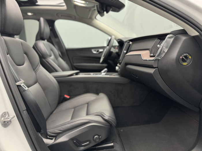 Volvo XC60 T8 AWD RECHARGE BRIGHT PLUS