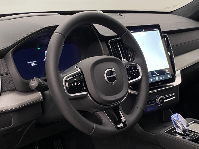 Volvo XC90 B5 AWD BLACK EDITION ULTRA 7 2.0 Edition