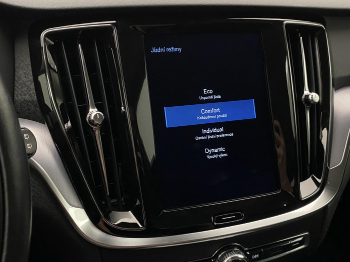 Volvo V60 D3 MOMENTUM NAVIGACE 2.0 d Momentum