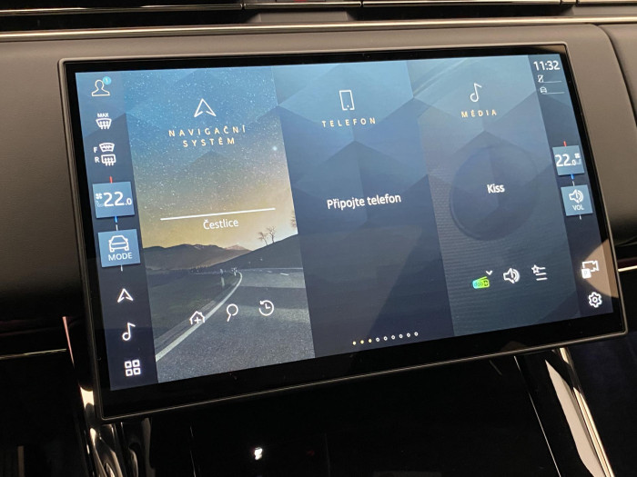 Land Rover Range Rover Sport D250 DYNAMIC SE AWD REZERVACE 3.0 d Dynamic SE