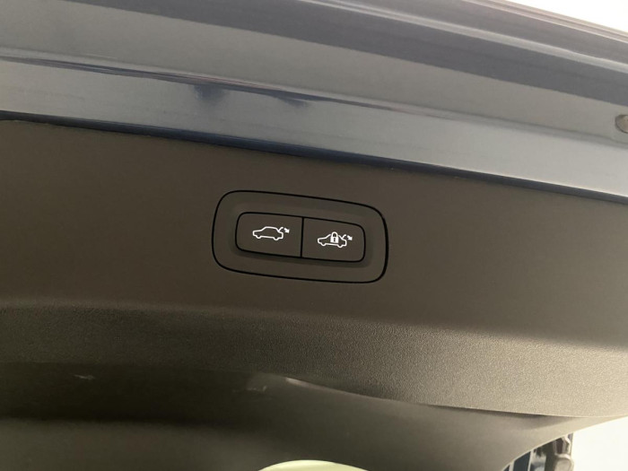 Lynk & Co 01 PHEV DCT AUT 1.maj.