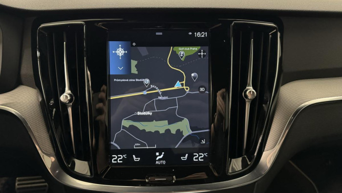 Volvo V60 D4 R-DESIGN POLESTAR REZERVACE 2.0 d