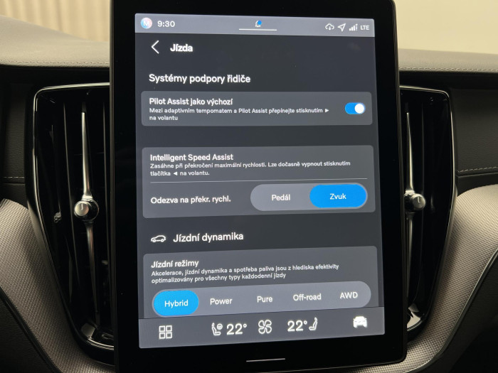 Volvo XC60 T8 AWD RECHARGE BLACK ULTRA