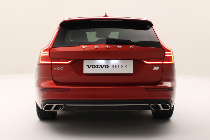 Volvo V60 T6 AWD RECHARGE REZERVACE