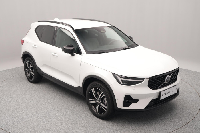 Volvo XC40 B3 PLUS DARK AUT CZ 1.maj
