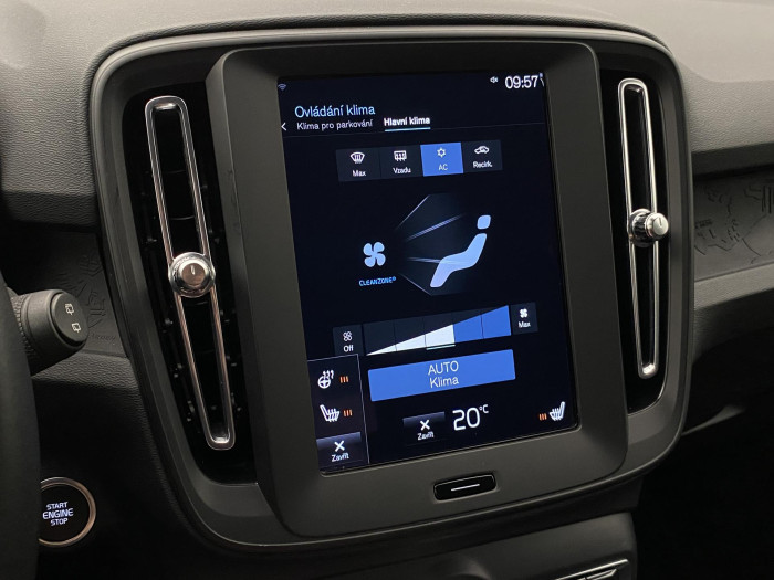Volvo XC40 T2 CORE NAVIGACE 1.maj