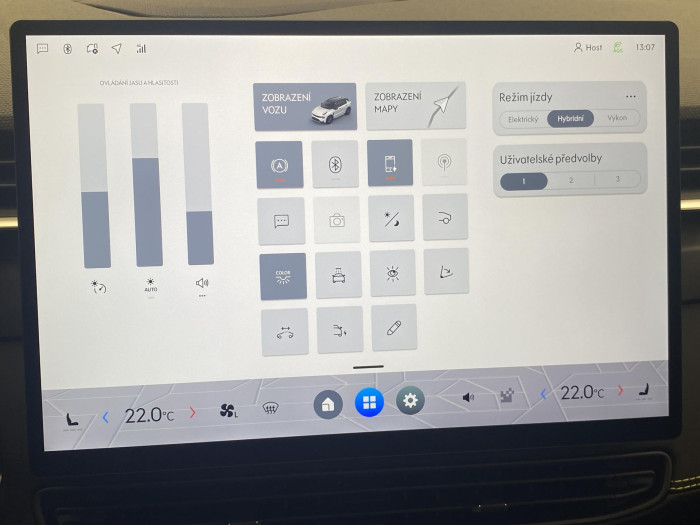 Lynk & Co 01 01 MORE PHEV