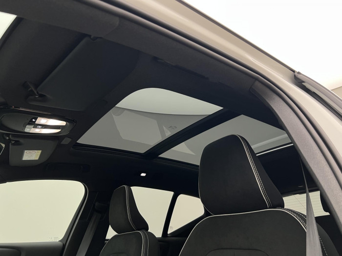 Volvo EX40 PURE ELECTRIC TWIN ULTRA
