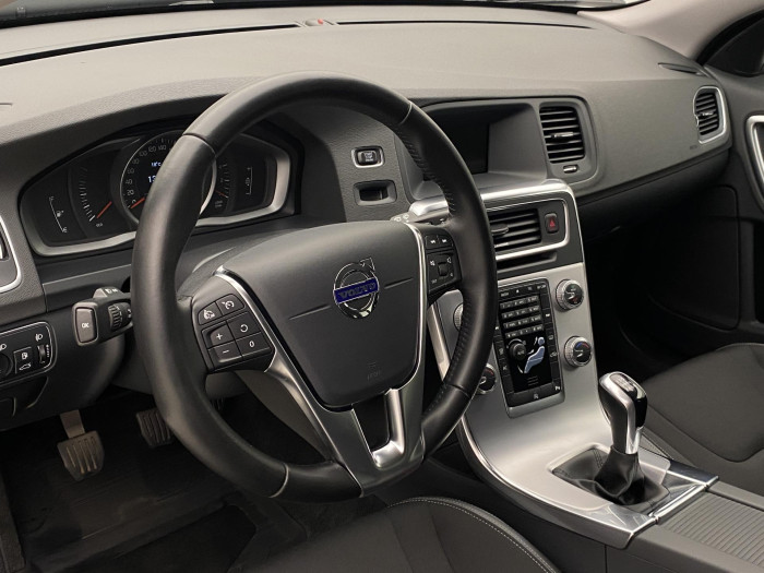 Volvo V60 D3 MOMENTUM CZ 2.0 d Momentum