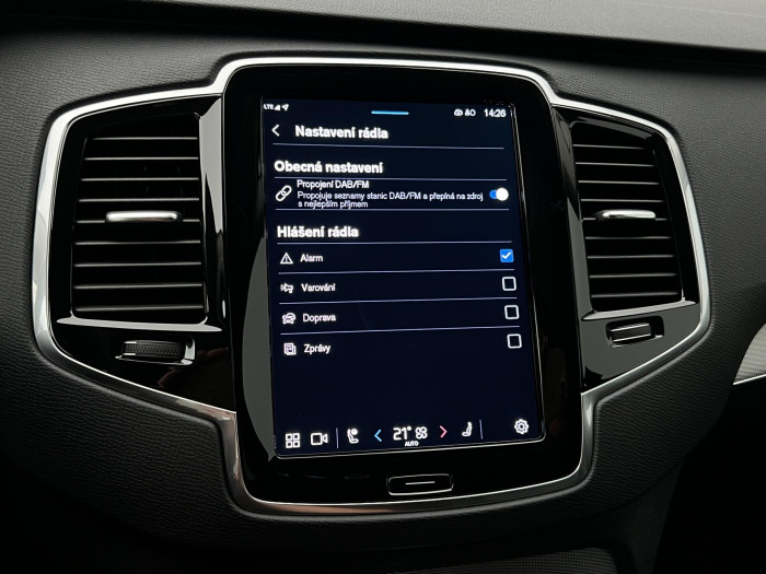 Volvo XC90 T8 AWD RECHARGE CORE 7MÍST AUT