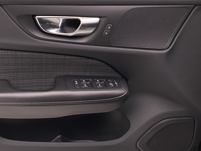 Volvo V60 T6 AWD RECHARGE CORE AUT