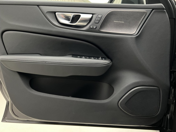 Volvo V60 CC B5 AWD PLUS BRIGHT AUT