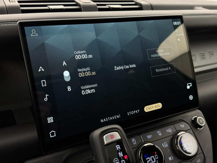 Land Rover Defender OCTA P635