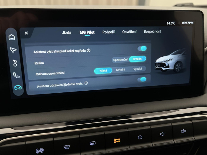 MG MG3 EXCLUSIVE HYBRID+ AUT CZ 1.maj 1.5 Exclusive