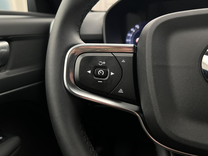 Volvo XC40 B3 CORE AUT CZ 1.maj.