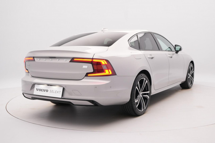 Volvo S90 T8 AWD RECHARGE ULTIMATE 1.maj