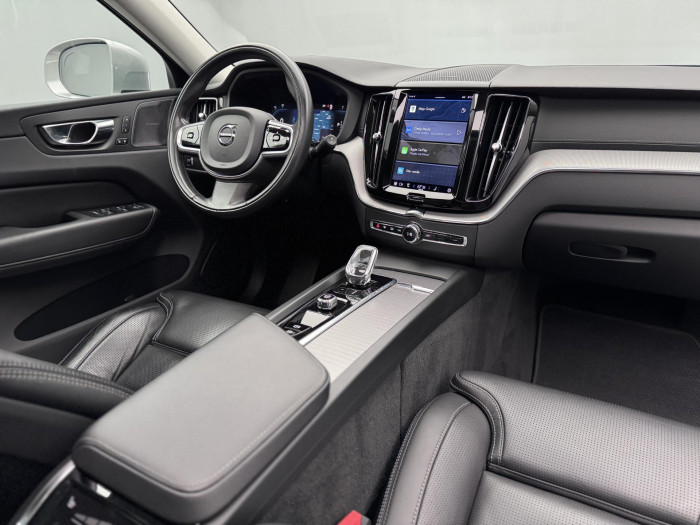 Volvo XC60 B6 AWD INSCRIPTION CZ