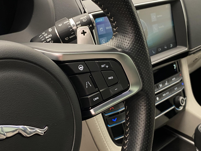 Jaguar F-Pace 5.0 V8 SVR AWD AUT 5.0 V8