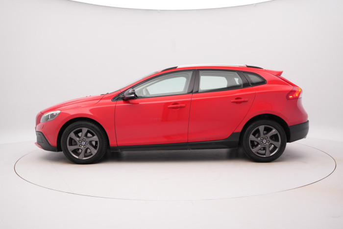 Volvo V40 CC D4 SUMMUM AUT REZERVACE 2.0 d CC CC Summum