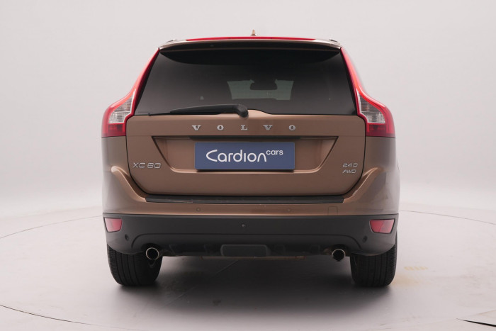 Volvo XC60 2.4D AWD SUMMUM AUT CZ 2.4 d Summum
