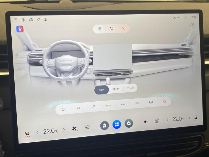 Lynk & Co 01 01 MORE PHEV