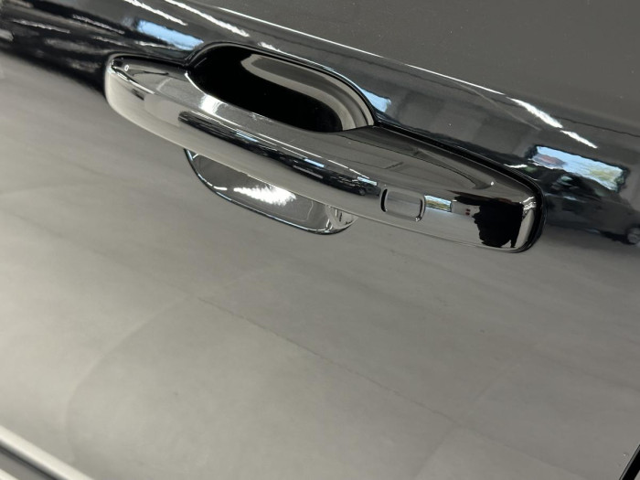 Volvo XC90 B5 AWD R-DESIGN AUT REZERVACE