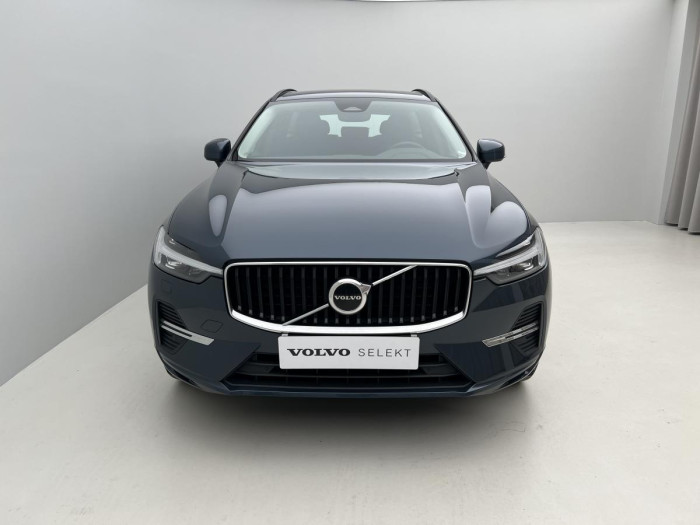 Volvo XC60 B4 AWD MOMENTUM AUT CZ 2.0 Momentum