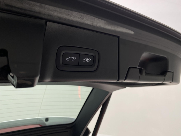 Volvo V90 D4 AWD MOMENTUM AUT 2.0 d Momentum