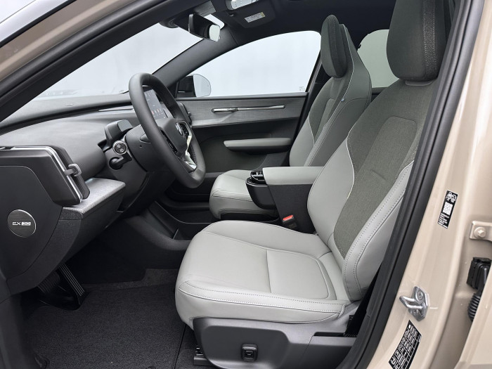 Volvo EX30 CROSS COUNTRY TWIN ULTRA