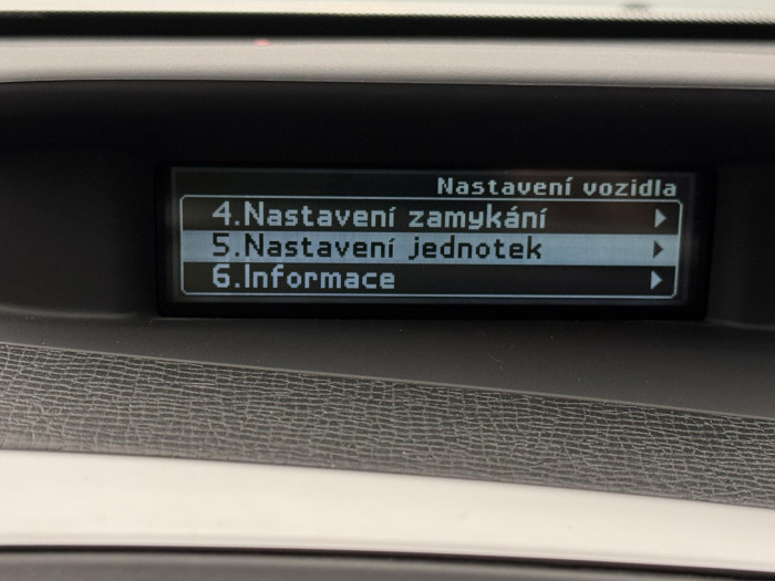 Volvo XC60 D5 AWD MOMENTUM AUT CZ 2.4 d Momentum