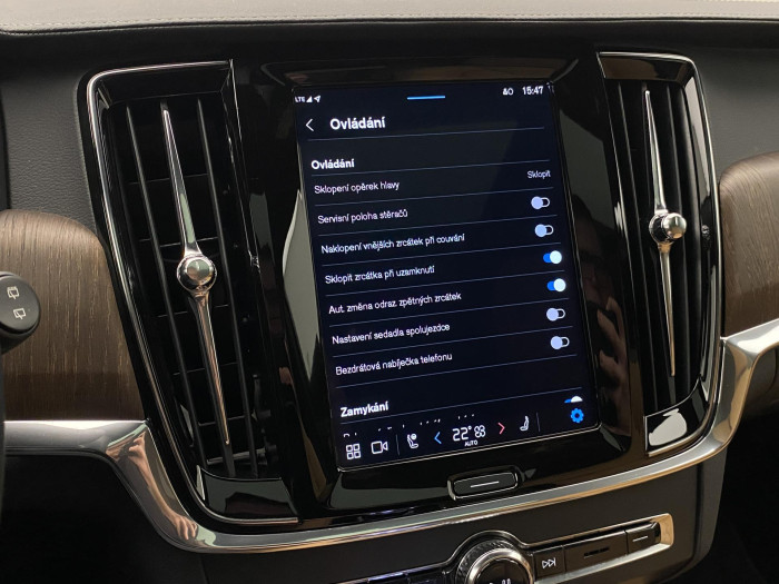 Volvo V90 CC B4 AWD ULTIMATE AUT CZ 2.0 CC CC