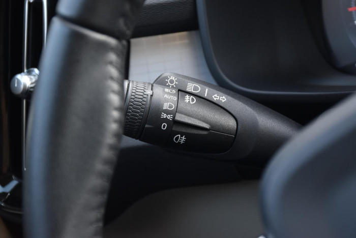 Volvo XC40 D3 MOMENTUM 1.maj. REZERVACE 2.0 d Momentum