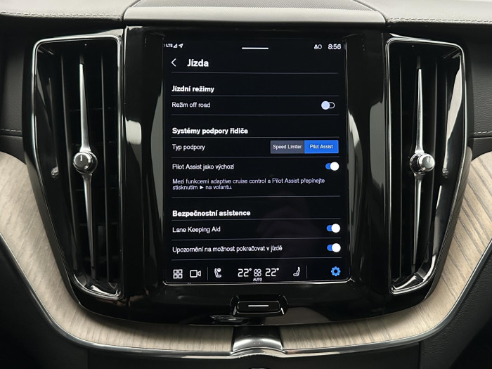 Volvo XC60 B4 AWD INSCRIPTION AUT