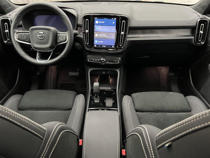 Volvo C40 RECHARGE PLUS TWIN MOTOR AUT