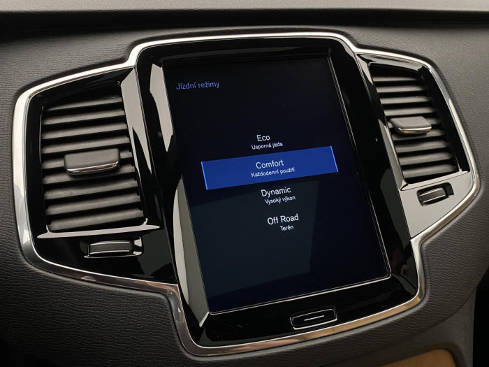 Volvo XC90 D5 AWD INSCRIPTION REZERVACE 2.0 d