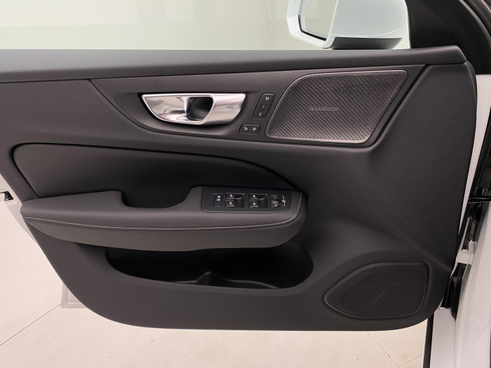 Volvo V60 B4 AUT BRIGHT PLUS