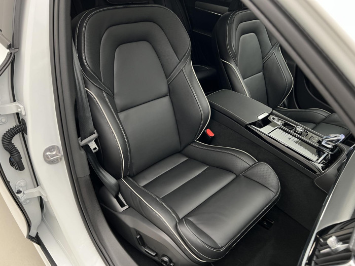 Volvo S90 T8 AWD RECHARGE ULTIMATE DARK